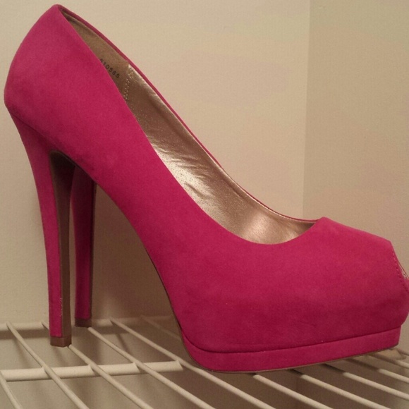 Size 10 Hot Pink peep toe pumps