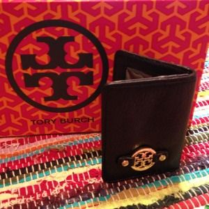 Tory Burch credit card wallet 💛