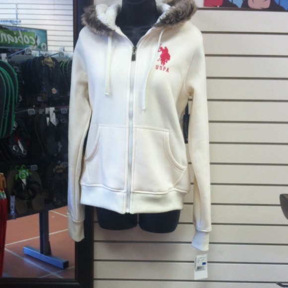 Price Drop 🚨 U.S. Polo Assn. Faux Fur Hoodie