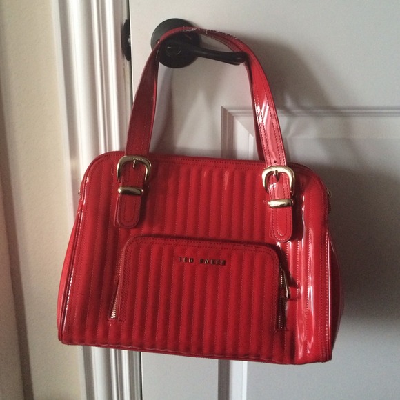 🚫SOLD🚫Red patent leather Ted Baker tote