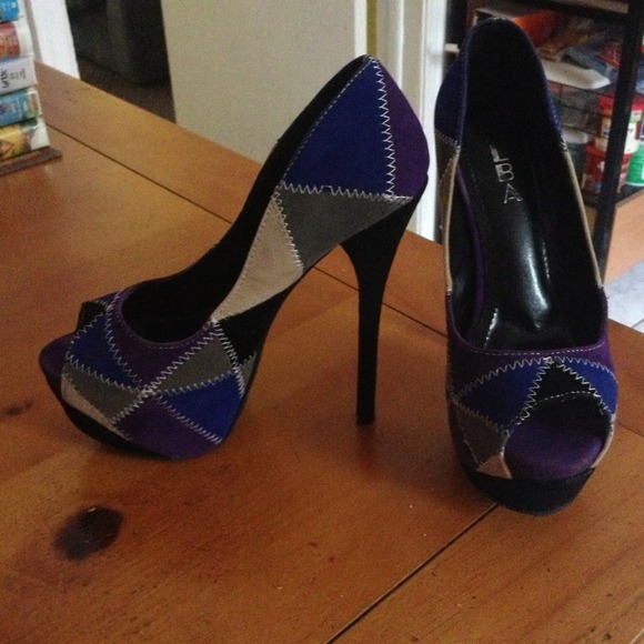 Multi colored heels - Picture 2 of 5