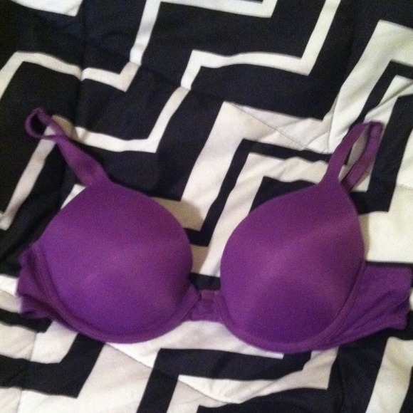 *LOWERED* Victoria's Secret PINK push up bra 34B