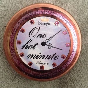 Benefit One Hot Minute Bronzer