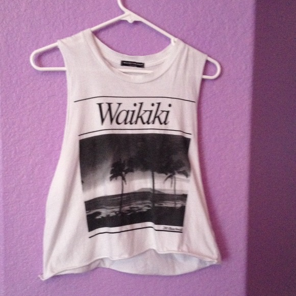 -Hold-Brandy Melville Waikiki tank