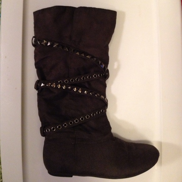 DARK GREY BOOTS WITH EMBELLISHMENTS  SIZE 6 1/2