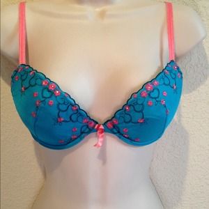 Brand new - sexy bright bra!