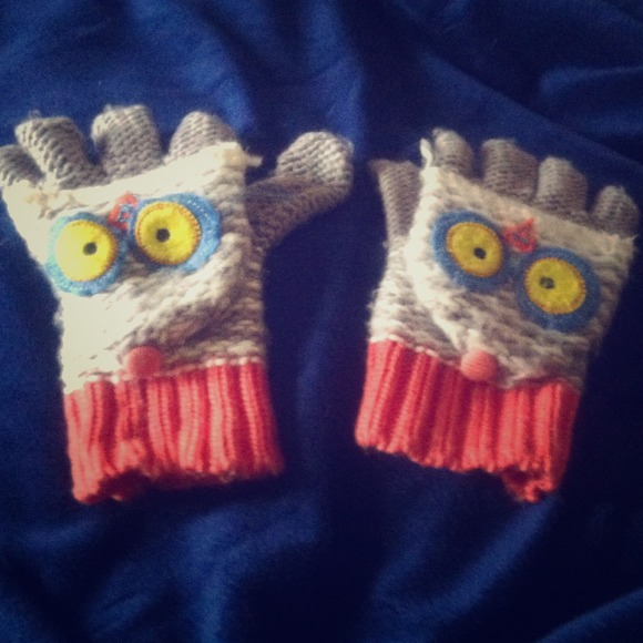 Cute Glove to Mitten Owl Design