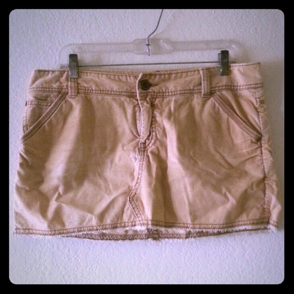 American Eagle Khaki Skirt