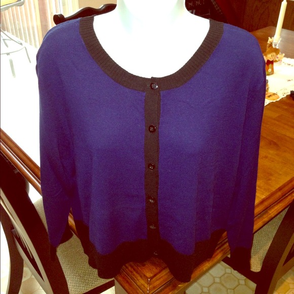 ❌SOLD❌New York & Co. Sweater