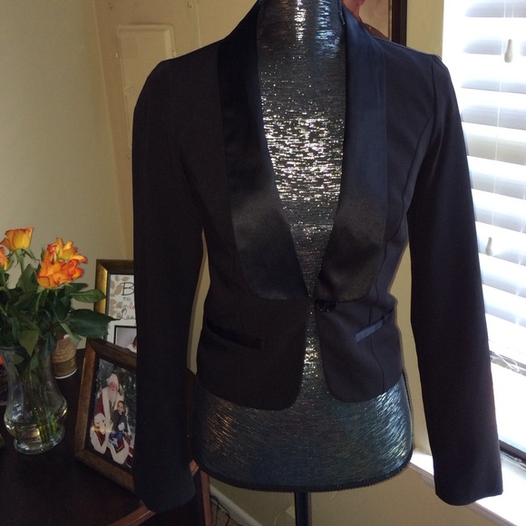 ‼️REDUCED‼️Black Blazer