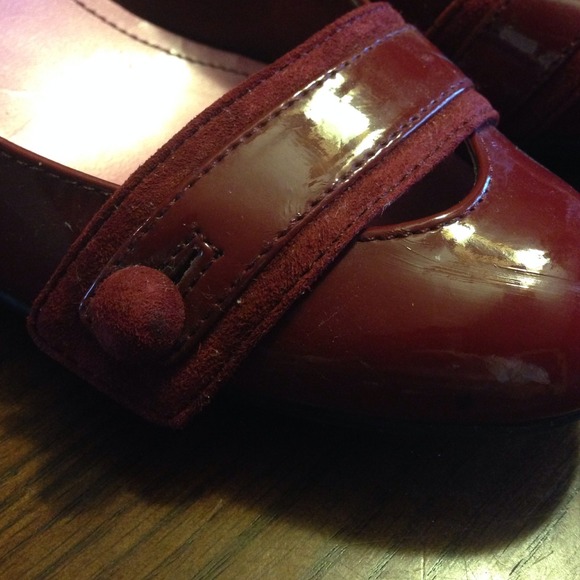 Heels - Picture 4 of 4