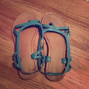 cute turquoise sandals! so comfortable!
