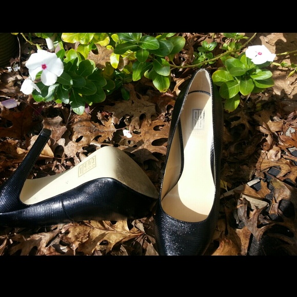 Sexy Faux Snake Hidden Platform Pump - Picture 2 of 4