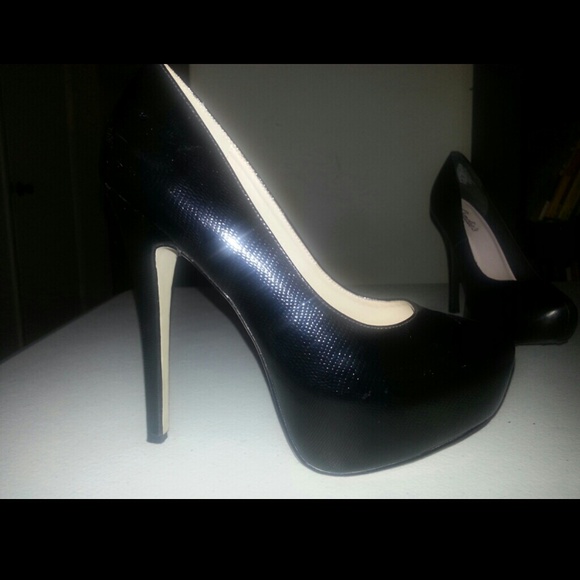 Sexy Faux Snake Hidden Platform Pump - Picture 4 of 4