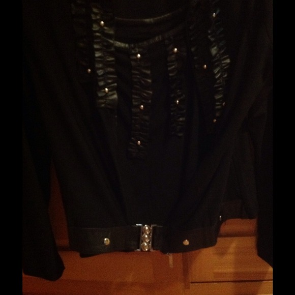 *REDUCED******Two piece she'll and jacket.