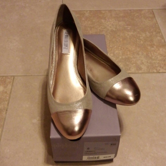 NWOT Cap Toe Flats