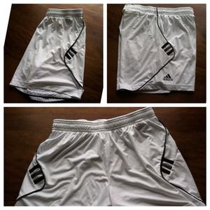 Medium - Adidas women's soccer