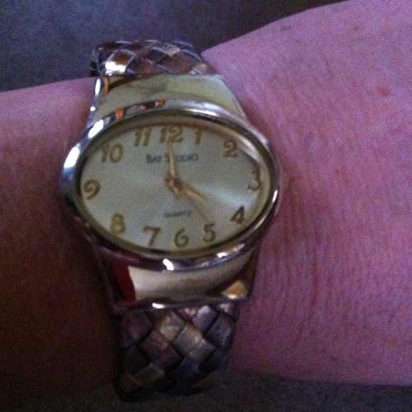 💥SOLD in BUNDLE💥 NWOT Women's Watch Bracelet💥