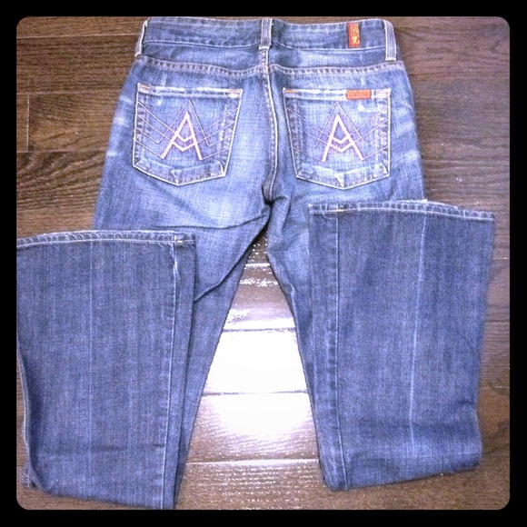 Seven jeans size 25!! - Picture 1 of 3