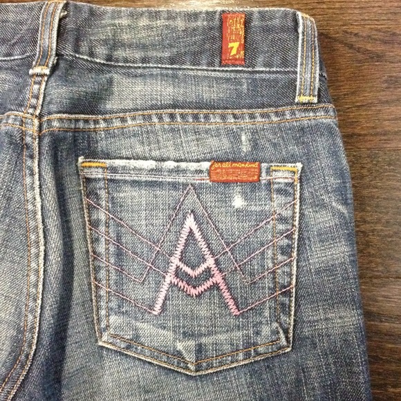 Seven jeans size 25!! - Picture 2 of 3