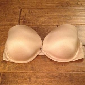 Very Sexy Victorias secret strapless bra