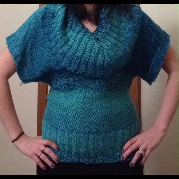 Blue sweater - Picture 2 of 2