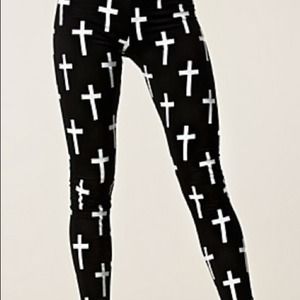 Cross b&w leggings