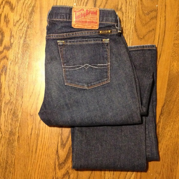 SOLD IN BUNDLE!!!  Lucky Brand jeans 10L