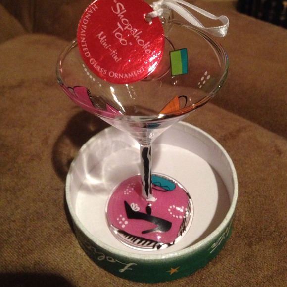 ❌SOLD❌ Lolita ornament - Picture 2 of 2