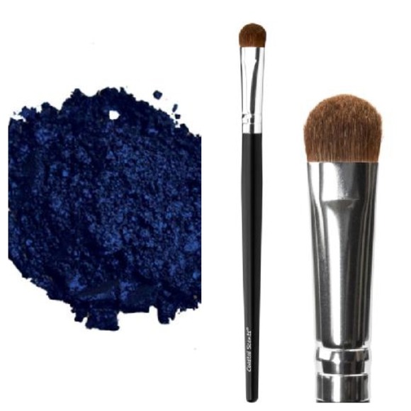 ❌Sold❌Bella Terra Mineral Shimmers/brush