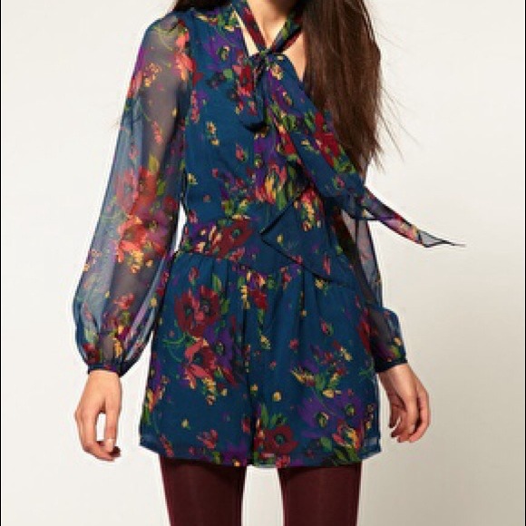 ASOS Pussybow Floral Playsuit - Picture 2 of 3