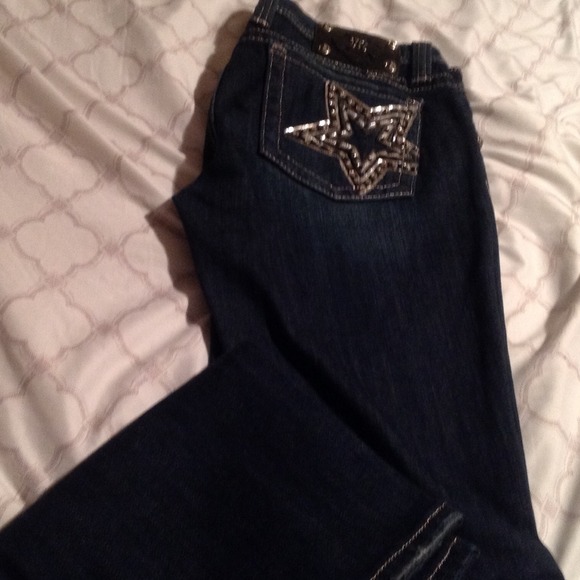 Sold - Picture 2 of 4