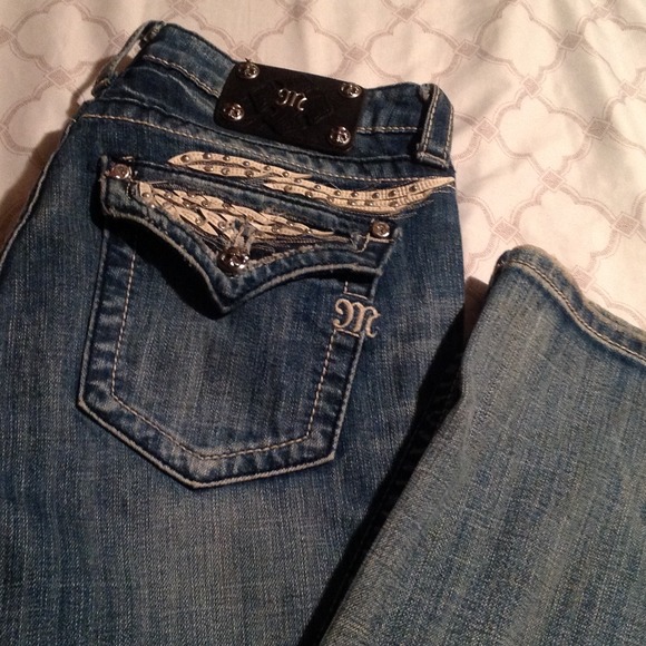 Sold - Picture 2 of 4