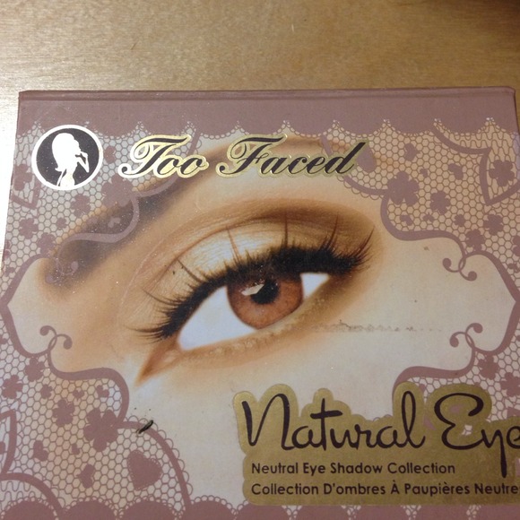 Makeup $SOLD$ - Picture 2 of 2