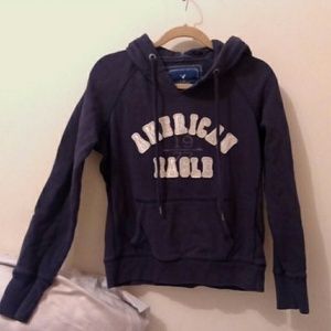 dark blue American Eagle hoodie