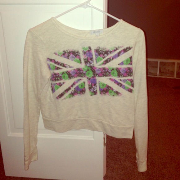 Cropped sweater