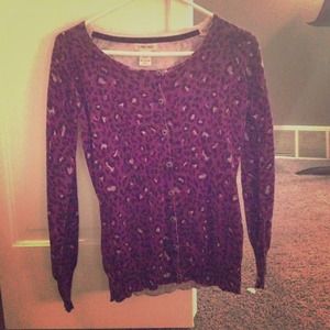 Super cute and fun sweater!