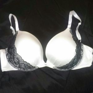 VS Laced Push Up Bra