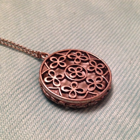 American Eagle vintage pendant necklace - Picture 1 of 4