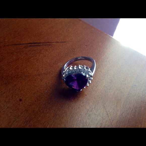 Heart Amethyst Ring