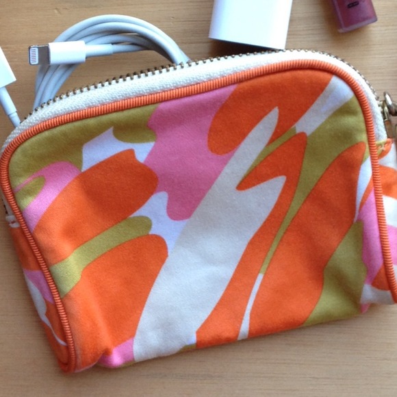Tech case - Picture 2 of 3