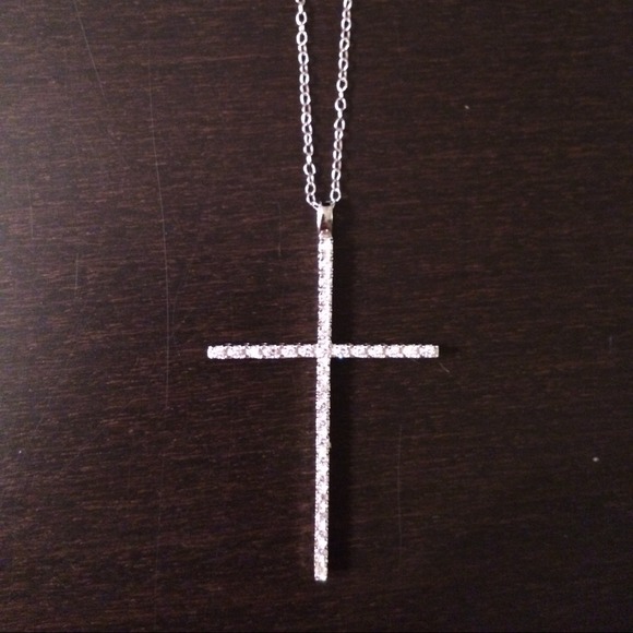 Silver Cross Necklace 🔶REDUCED🔶