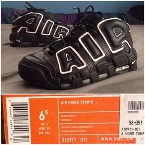 Nike "Air More Tempo" Black / White