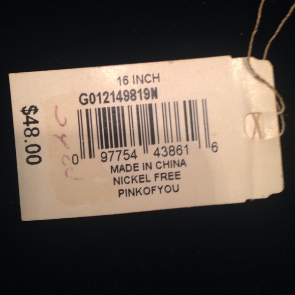 Givenchy necklace - Picture 4 of 4