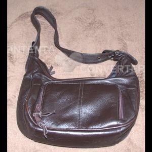 Concealed carry purse with locking pocket.