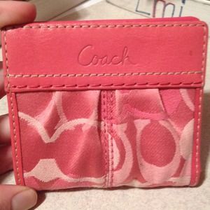 Reduced ⭐Authentic coach mini wallet