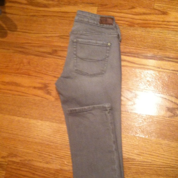 Grey skinny jeans