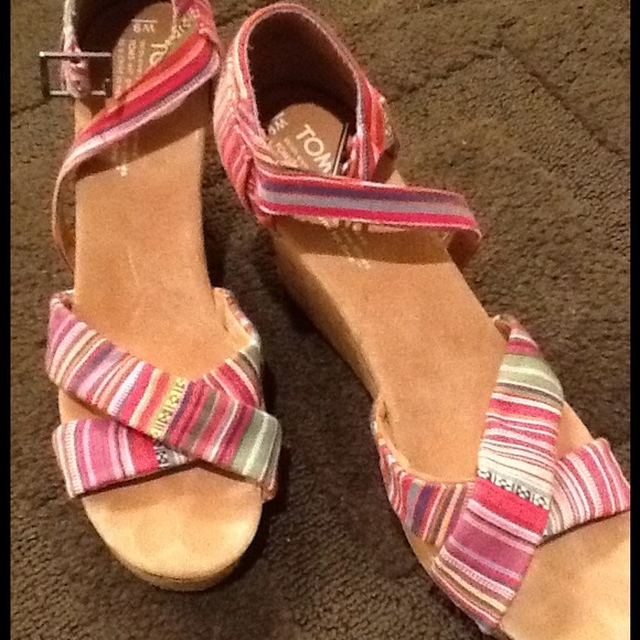 TOMS Wedges Great Colors Worn twice!  Like New!