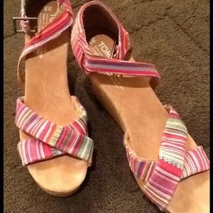 TOMS Wedges Great Colors Worn twice!  Like New!
