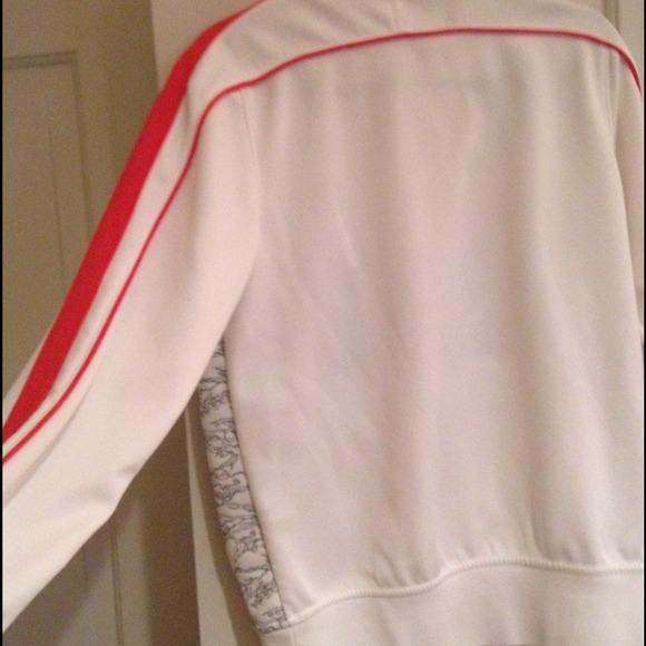 Nike limited edition jacket - Picture 4 of 4